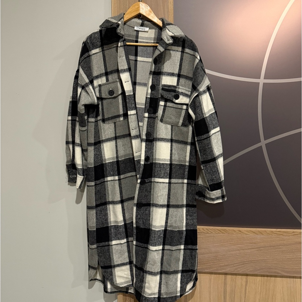 Daphne Lo Long Plaid Shacket